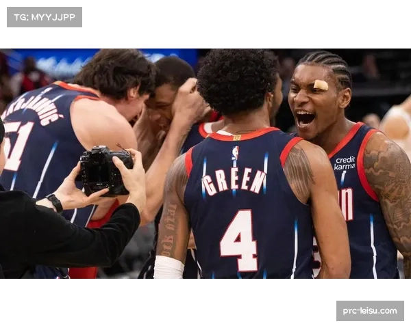 年轻球队成长需要耐心,重建过程遭遇阵痛期 年轻球队成长需要耐心,重建过程遭遇阵痛期