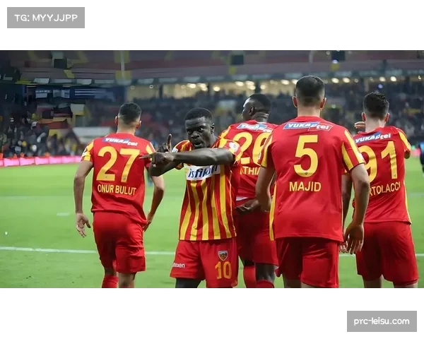 费内巴切主场3比3遭开塞利体育绝平错失登顶良机