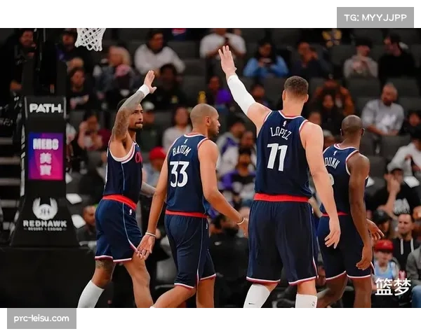 快船替补席得分能力突出,但主力阵容伤病困扰严重 快船替补席得分能力突出,但主力阵容伤病困扰严重